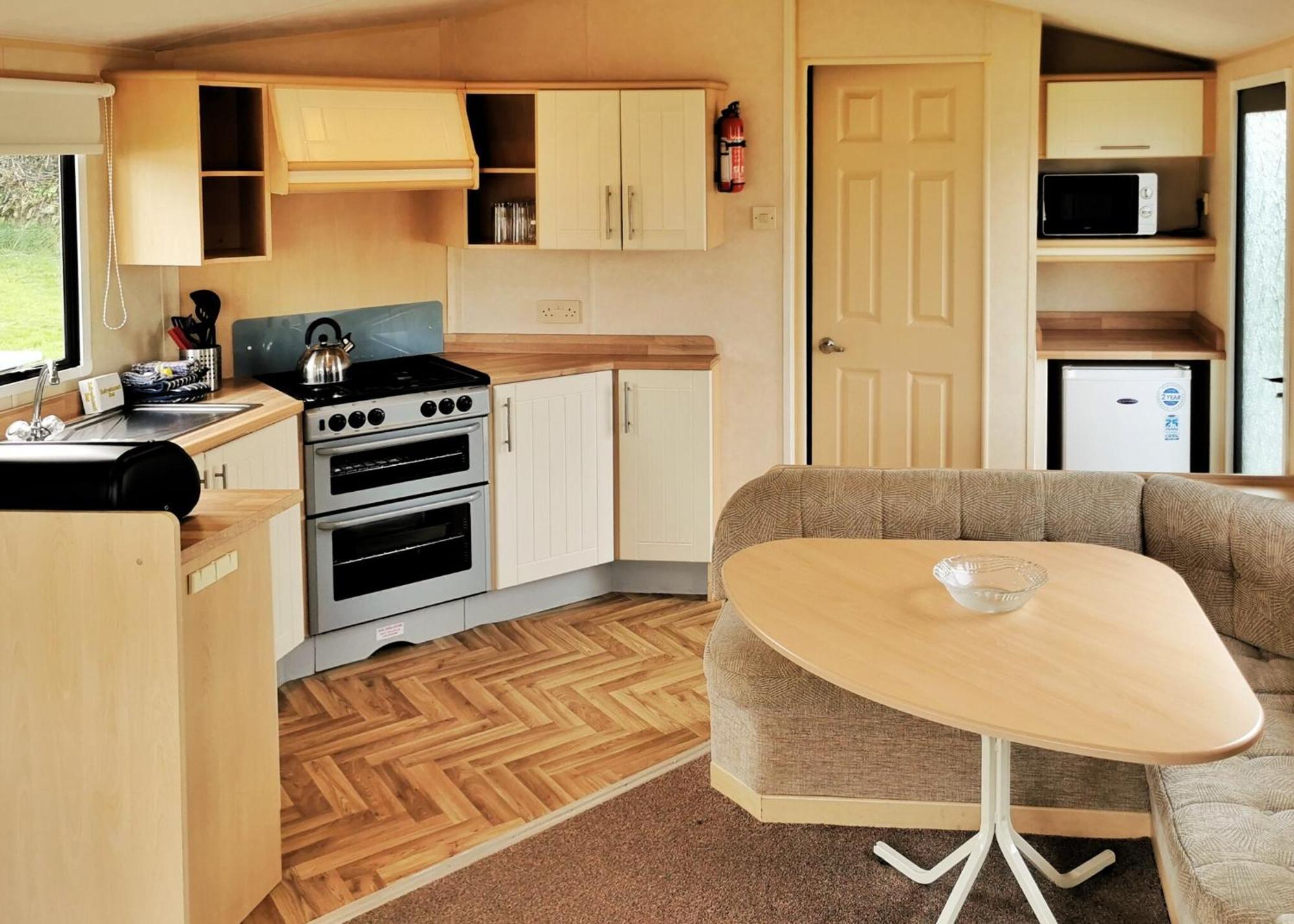 Woodland Vale Holiday Park Ludchurch エクステリア 写真